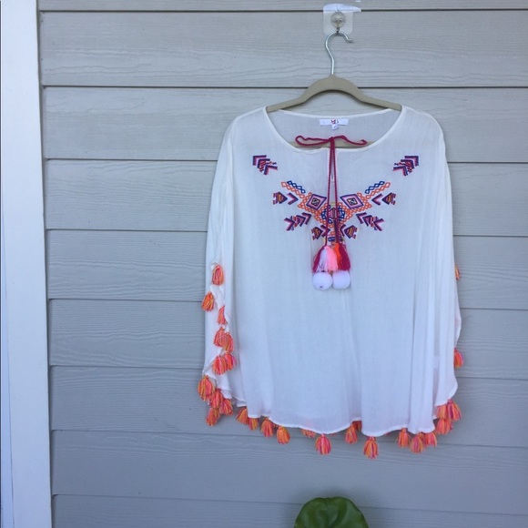 NWT Colorful Tassel Embroidered Blouse - Picture 4 of 10